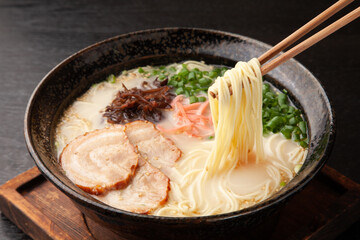 豚骨ラーメン