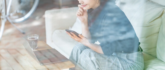 カフェ・女性