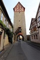 Stadttor der Stadtmauer in Münnerstadt, Bayern, Deutschland, Europa. 
City gate of the city wall in Muennerstadt, Bavaria, Germany, Europe.