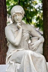 Fototapeta premium Frauenbildnis mit Urnengefäß