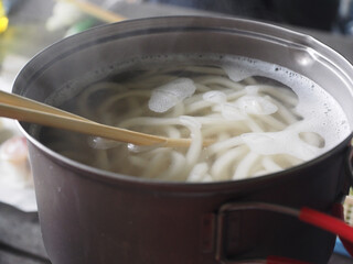 登山で作るうどん