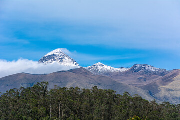 Fototapeta premium El Corazón is an eroded dormant volcano in Ecuador. It is located 30 kilometers southwest of Quito, in the western mountain range of the Andes.