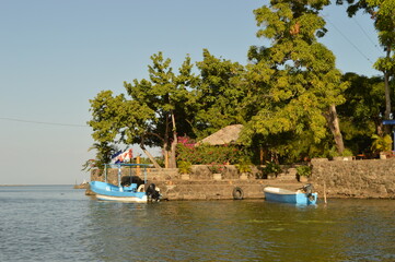Sand boarding and sleighing in the volcanic ashes of the volcanoes of Léon in Nicaragua