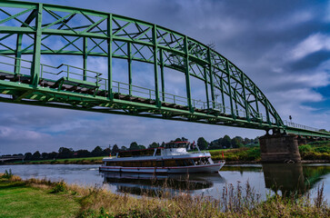 Obraz premium Kleinbahnbrücke Minden