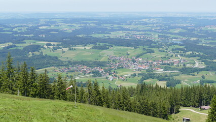 Fototapeta na wymiar Aussicht vom Zeitberg Bad Kohlgrub