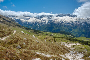 Fototapeta na wymiar Spring day in the majestic Julian Alps, Friuli-Venezia Giulia, Italy