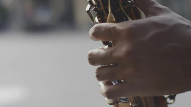 Man playing saxophone on the street