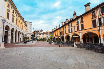 Fototapeta na wymiar Piazza del Mercato in Brescia