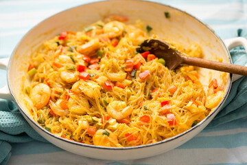 Singapore noodles with prawns, spring onions, red pepper