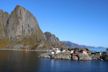 Fototapeta na wymiar The idyllic village of Reine on Lofoten islands on a beautiful day in autumn