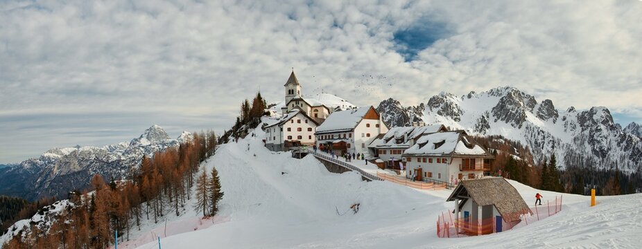 Fara Bilder Durchsuchen 1,028 Archivfotos, und Videos