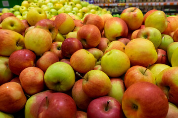 apples fresh natural farm products red and yellow
