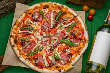 salami, ham, pizza, cheese, tomato, sausage, fast, food, dinner, pepperoni, italian, cuisine, mozzarella, vegetable, pepper, rustic, snack, baked, background, fastfood, closeup, mediterranean, meal, m