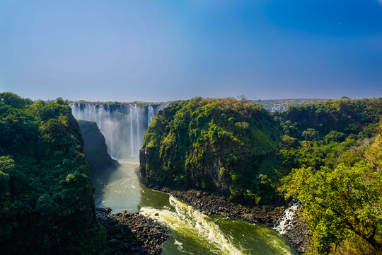 Chutes Victoria (vues de Zambie)