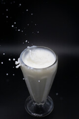 Splash vanilla milshake