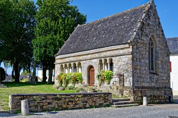 Fototapeta na wymiar Enclos Paroissial, de Ploujean , chapelle Saint-Roch, Morlaix, Finistère, Bretagne, France 
