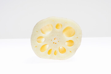 白バックにレンコン