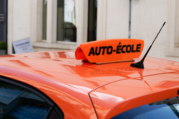 auto ecole text in french of driving school panel on the car roof