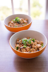 vegetarian noodle with steamed tofu and mushroom