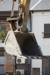 マンション工事現場の建設機械