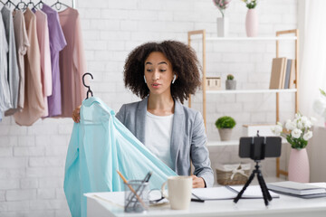Stylist and designer records streaming blog about fashion