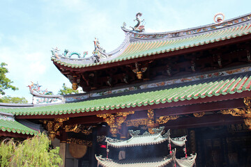 Naklejka premium chinese buddhist temple (thian hock keng) in singapore