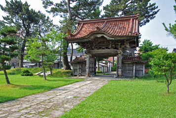 初夏の酒田・淨福寺　唐門