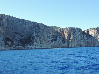 Fototapeta na wymiar Spojzenie na Sardynie z wody