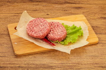 Raw beef cutlet for burger