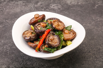 Marinated shiitake mushrooms with herbs