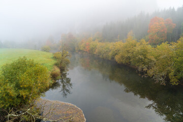 Fototapeta na wymiar Herbst im Oberen Donautal