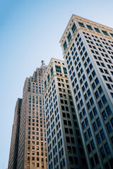 Fototapeta na wymiar Downtown Detroit Art Deco Skyscraper on a crisp day