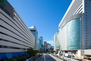 大阪駅前の街並