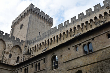 Tour carrée du palais des Papes d'Avignon, France