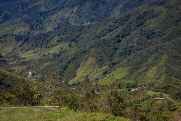 Fototapeta na wymiar Colombian landscapes. Green mountains in Colombia, Latin America