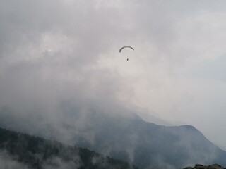 paragliding in the mountains