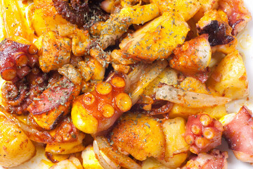 カレー風味のタコ料理