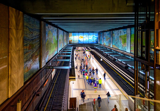 U3 Bilder – Durchsuchen 219 Archivfotos, Vektorgrafiken und Videos ...