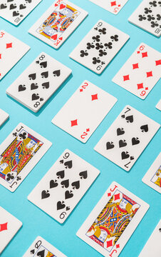 Playing cards/ solitaire