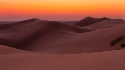 Fototapeta na wymiar Sunset in the desert during California wildfires