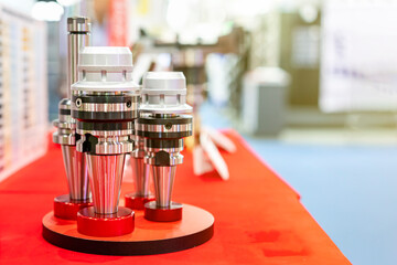 Close up new and high precision collet tool holder for clamping drill bit reamer and taps end mills of cnc milling machine on table