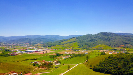 Naklejka premium Vista aérea da cidade de Antonio Carlos em Santa Catarina Brasil