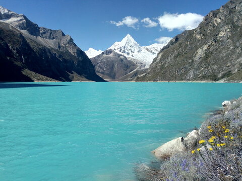 Par&oacute;n lake Huascar&aacute;n National park