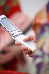 着物と携帯電話