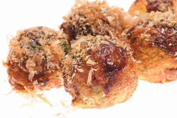 白バックにたこ焼きのアップ