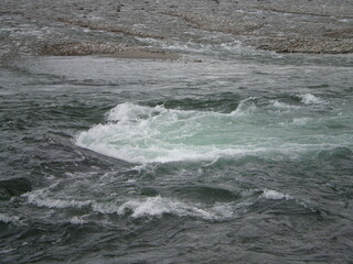 Fototapeta premium waves on the rocks