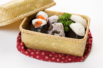 おにぎり弁当