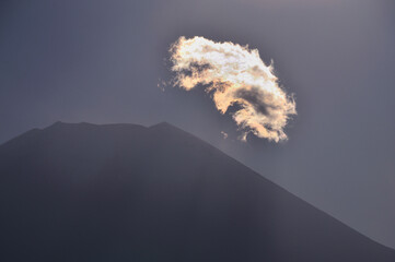 富士と彩雲