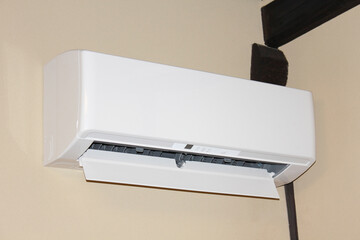 室内のきれいなエアコン