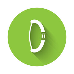 Obraz premium White Medieval bow icon isolated with long shadow. Medieval weapon. Green circle button. Vector.